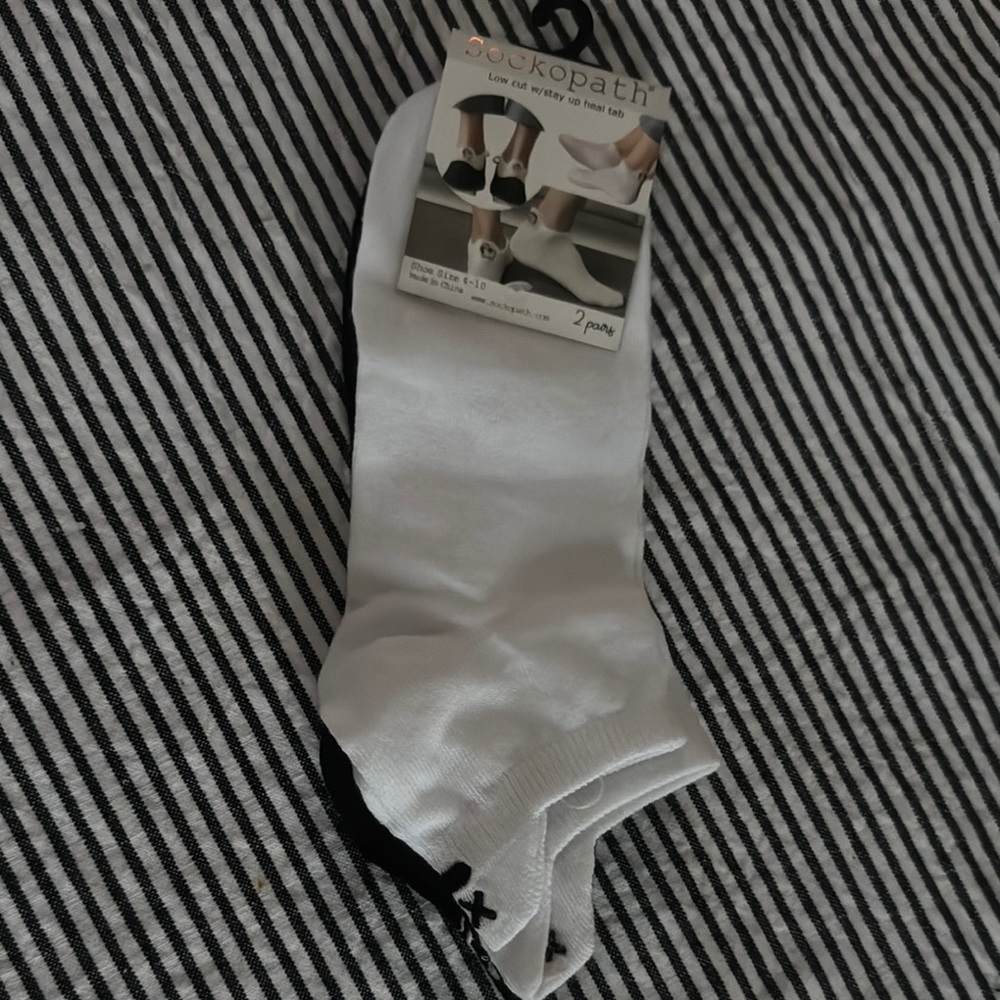 New Women’s Sockopath 2pk low cut w/ expressions stay up heel tabs sz 4-10